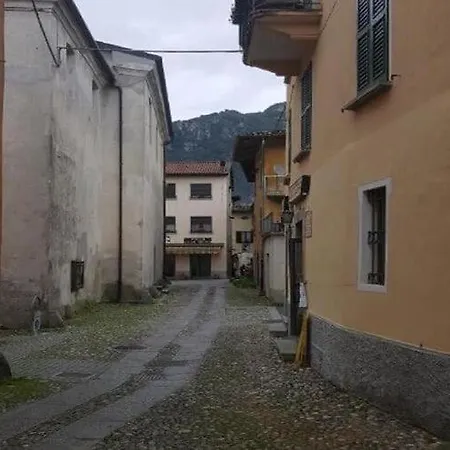 By D'idro With Balcony 아파트 *